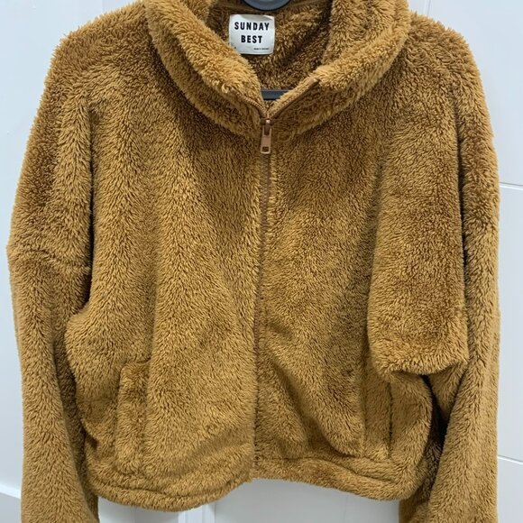 Aritiza Sundays Best Fuzzy Zip up - Picture 1 of 2